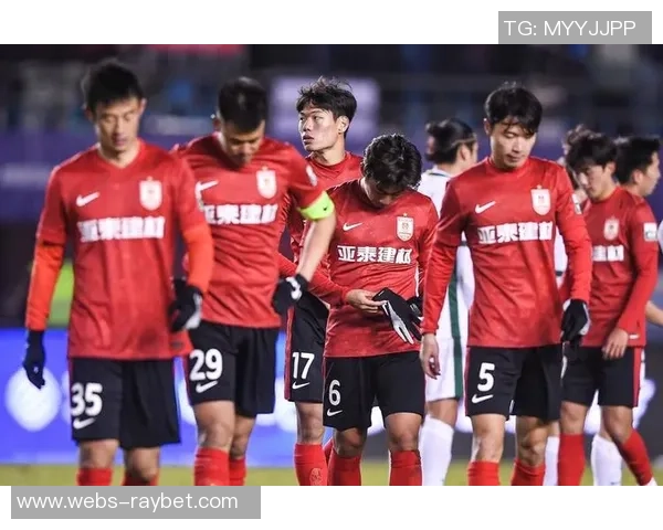 中超联赛焦点战恒大迎战河北全力争胜展现冠军风范