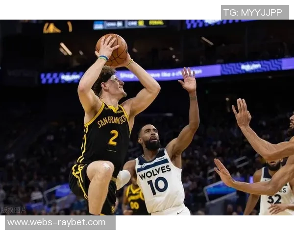 勇士队与老鹰的激烈对决谁能在这场比赛中笑到最后 勇士队与老鹰的激烈对决谁能在这场比赛中笑到最后