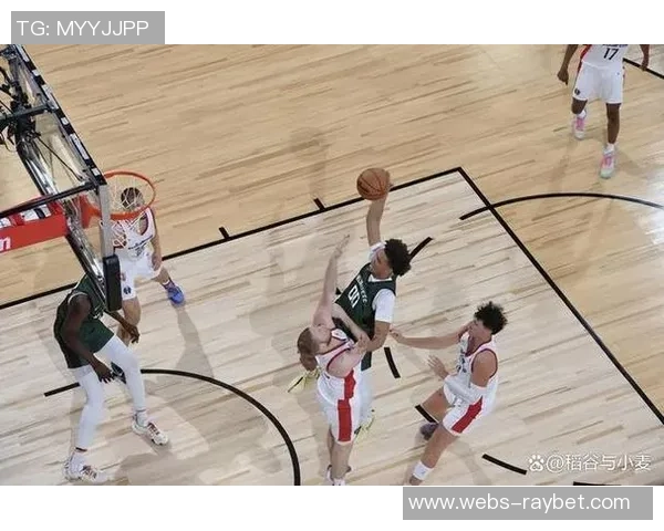 夏季联赛精彩对决骑士挑战雄鹿全力争胜展现年轻球员风采 夏季联赛精彩对决骑士挑战雄鹿全力争胜展现年轻球员风采