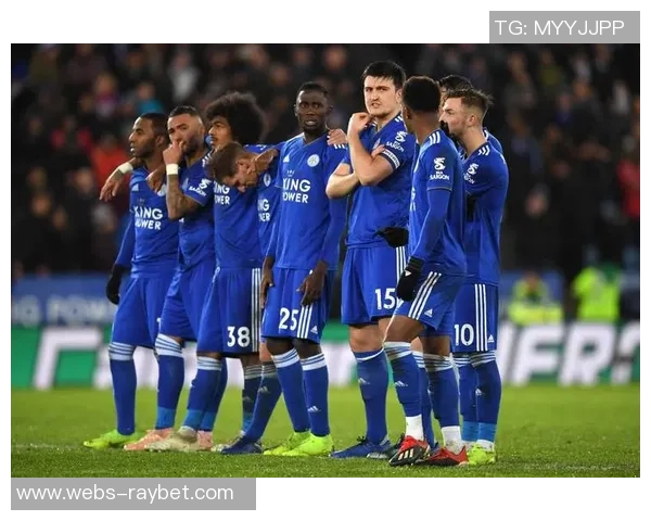 奥斯与阿尔青的对决:一场足球战术与激情的巅峰较量 奥斯与阿尔青的对决:一场足球战术与激情的巅峰较量