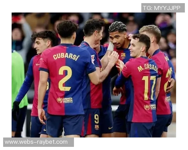 巴萨与曼联激战成和比分揭晓双方实力对决引人关注 巴萨与曼联激战成和比分揭晓双方实力对决引人关注